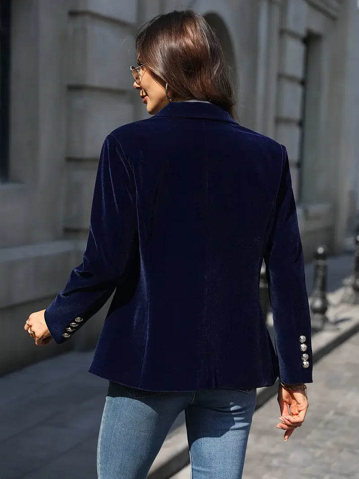 Serena – Elegant Velvet Blazer