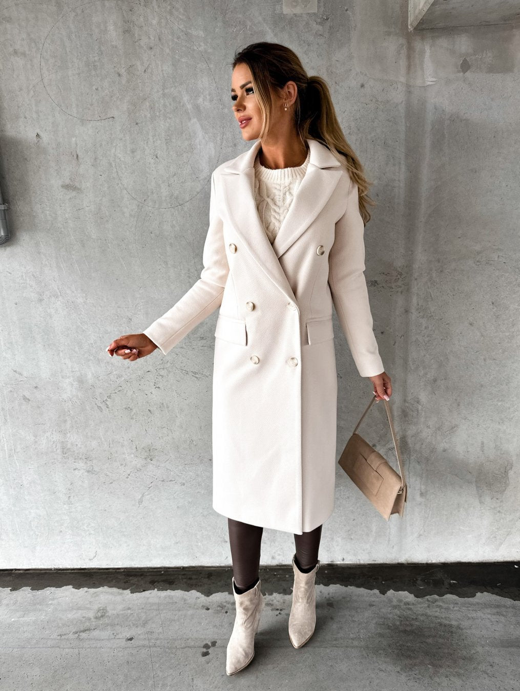 Isla – Elegant Long Wool Coat